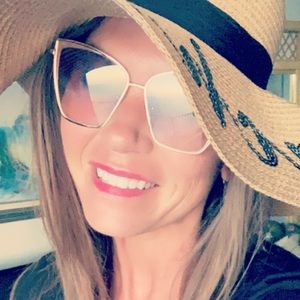 Meet your Posher, Kasey